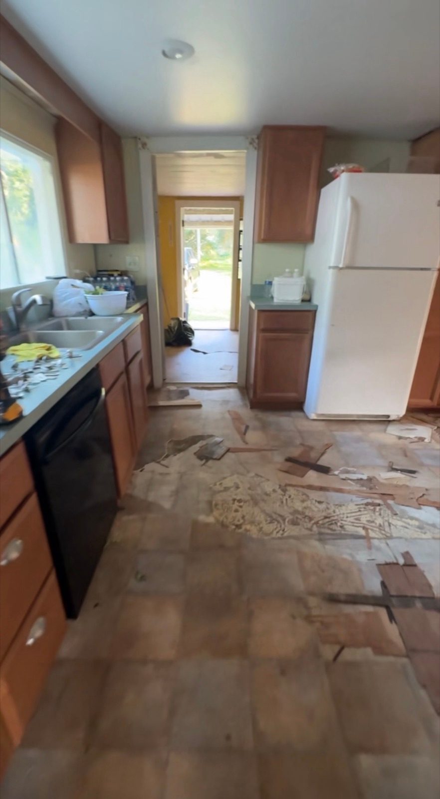 Kitchen Refresh: before